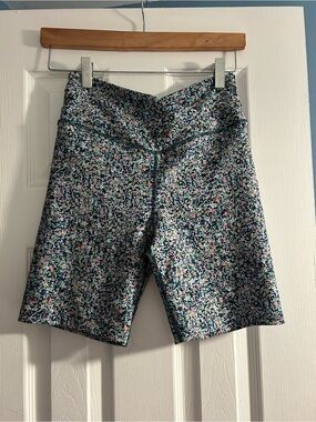High-Rise Floral Bike Shorts - Blue Multi